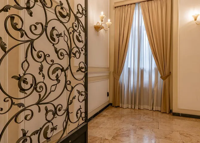 Decimo Meridio- At Spanish Steps- 4* Ρώμη