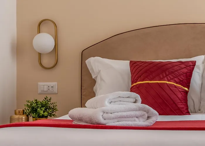 Decimo Meridio- At Spanish Steps- 4* Roma