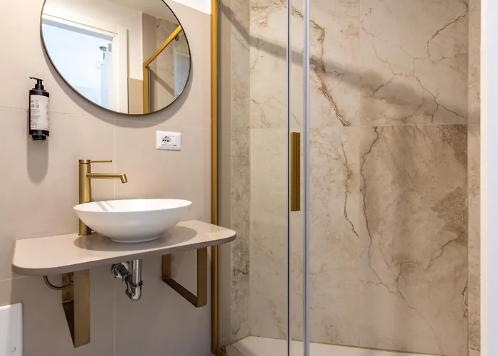 Decimo Meridio- At Spanish Steps- 4*